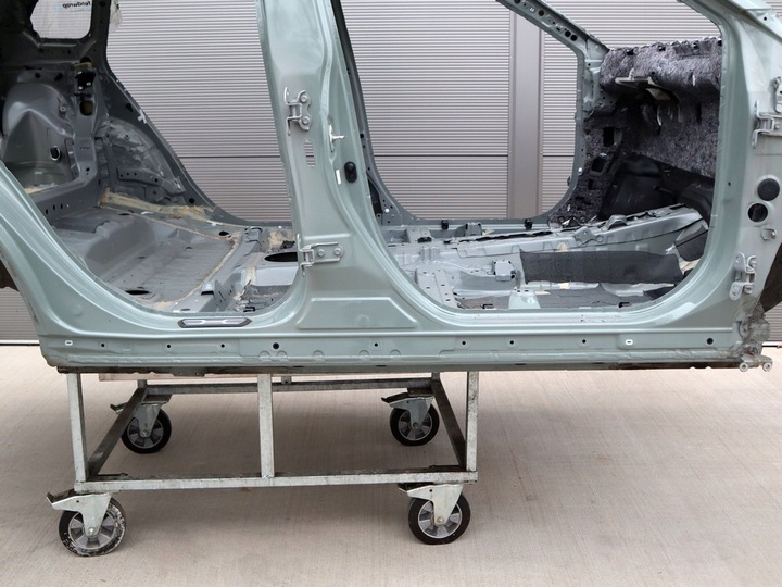 фото №1, Поріг праві стійка середній toyota rav4 v 18- r. 6x3