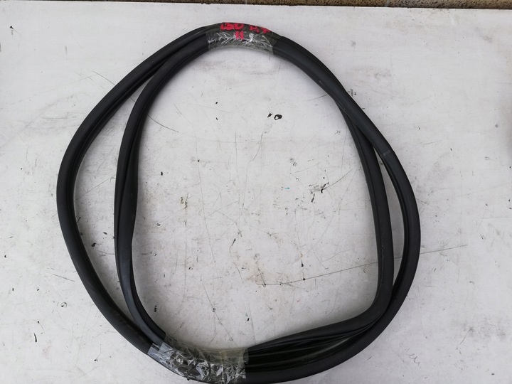 фото №1, Прокладка дверь правые зад hyundai i30 12-16 hb