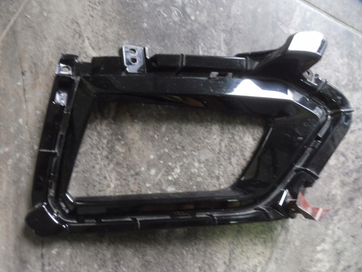 фото №10, Лампа протитуманна правий перед рамка ssangyong tivoli xlv