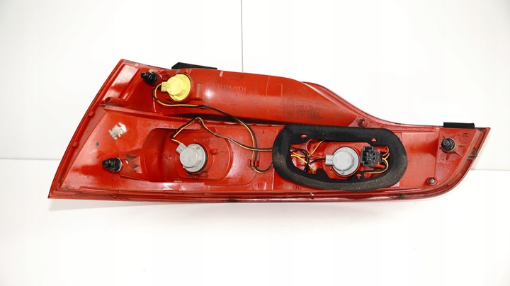 фото №6, Лампа левый зад задняя audi q7 05-09r