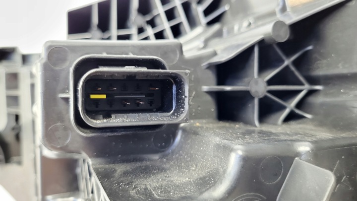 фото №10, -фара лампа передняя правая volvo ex30 ex-30