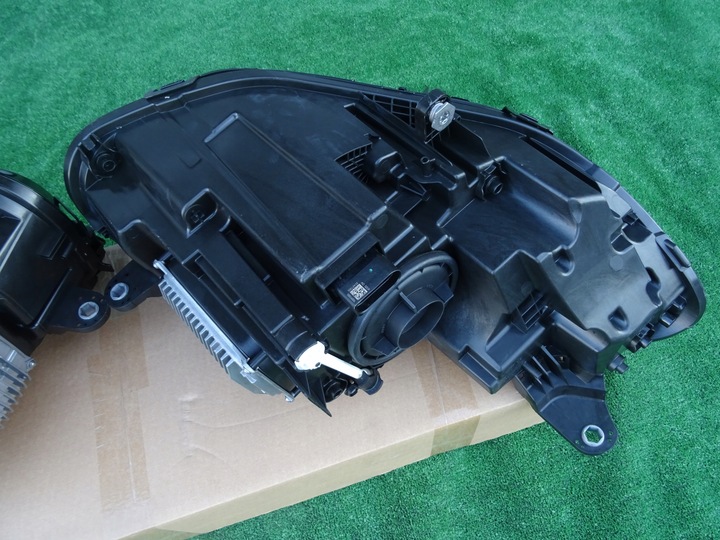 фото №11, Комплект лампа перед права ліва mercedes cls w257