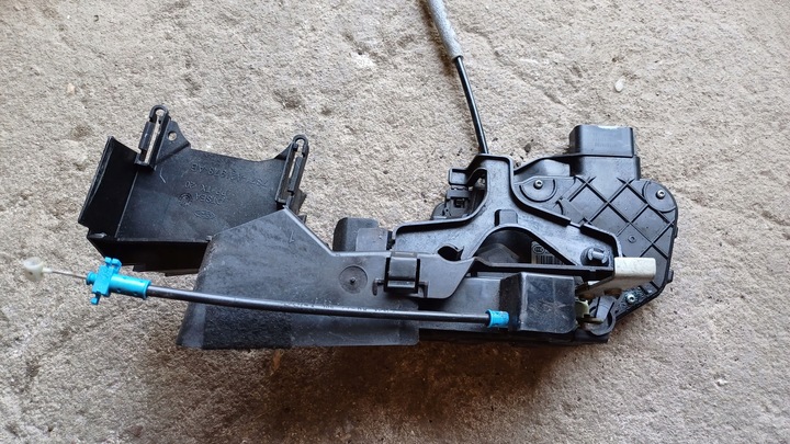 фото №1, Ford mondeo mk4 замок дверь правые переднее 10 pin