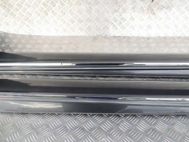 фото №11, Mercedes w205 sedan планка пороговая хром 755