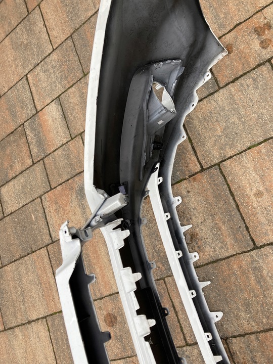 фото №11, Dacia sandero iii бампер перед оригинальный.