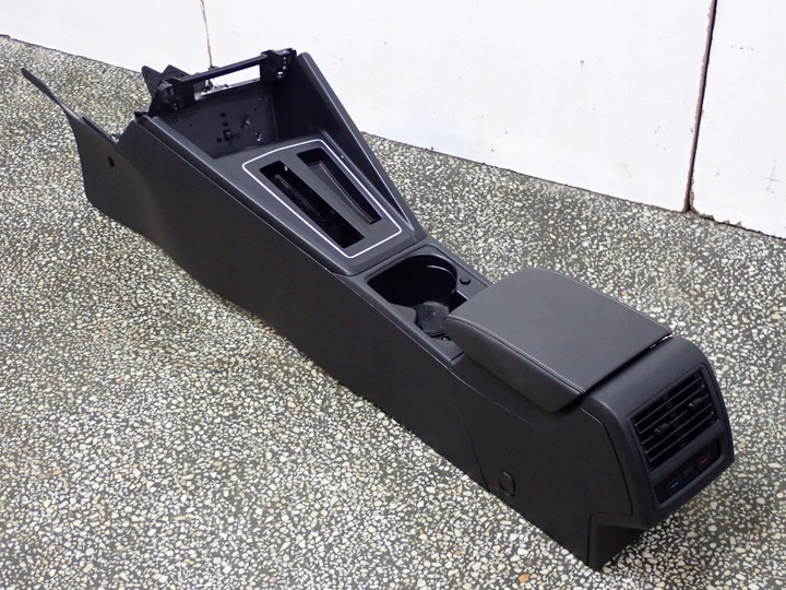 фото №12, Комплект сидений европа оригинал vw golf viii 8 gti электрические 4xboczek туннель