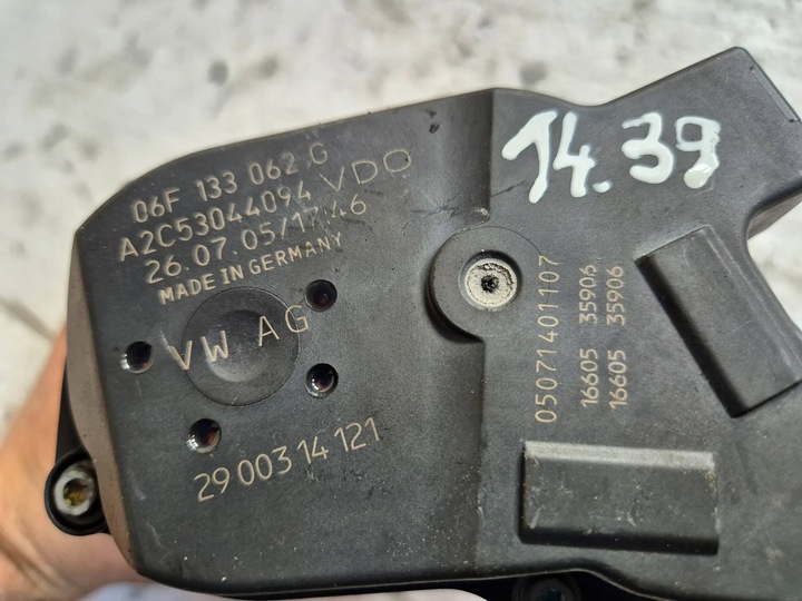 фото №5, Дроссельная заслонка 06f133062g audi a4 b7 2.0 tfsi 200 km