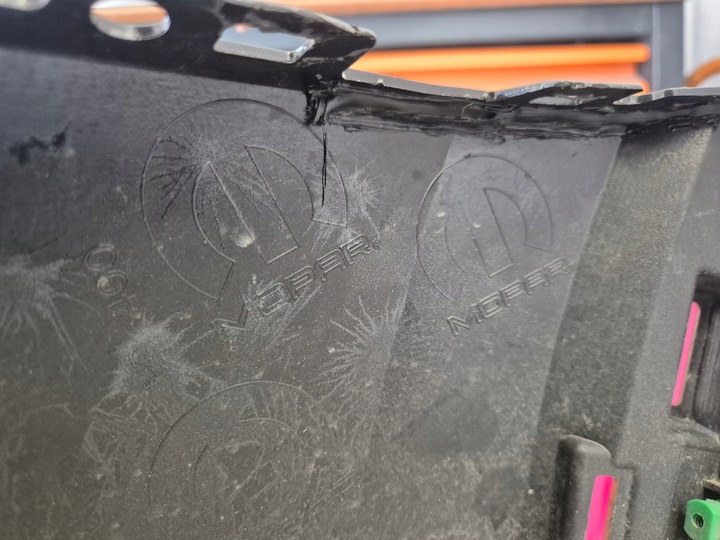 фото №8, Peugeot 2008 ii 2 рестайлінг бампер переднє перед решітка решітка радіатора