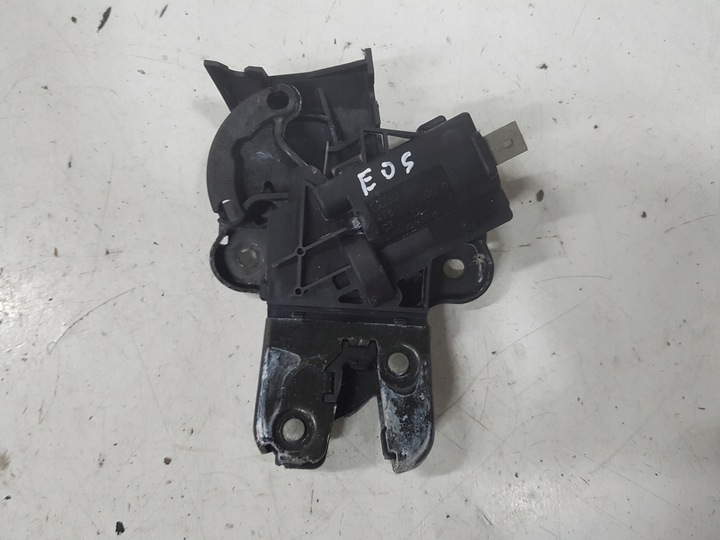 фото №1, Vw eos 06-10r замок кришки багажника зад