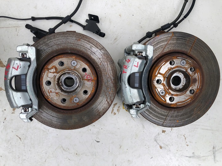 фото №11, Renault trafic iii vivaro 2.0 dci ліва поворотна опора амортизатор ступиця перед