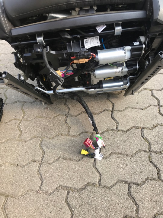 фото №12, Audi r8 5.2 v10 plus сидіння сидіння водія шкіра