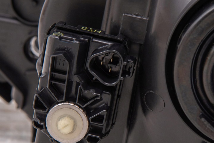 фото №13, Honda hr-v ii ru 2015-2018 лампа передня prawa33100t7sa01