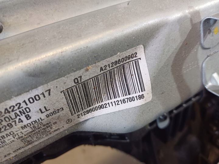 фото №13, Консоль mercedes w212 e-klasa 2x подушка безопасности коленная i пассажира