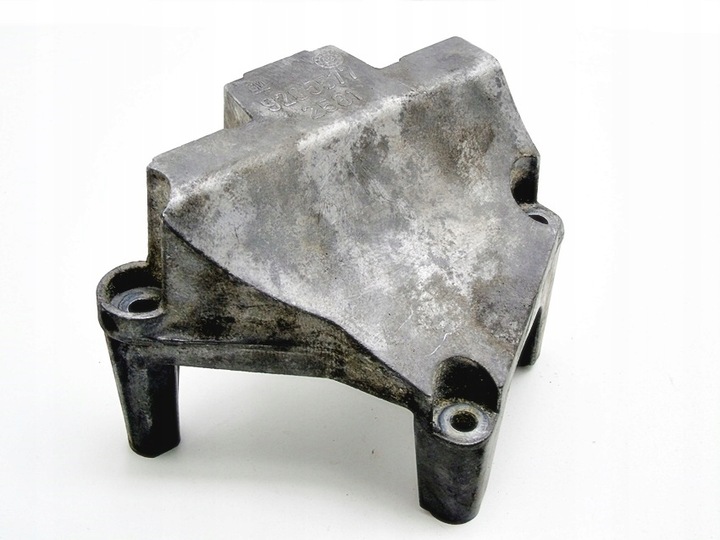 фото №1, Лапи кронштейн двигуна 9205577 1.0 12v agila a