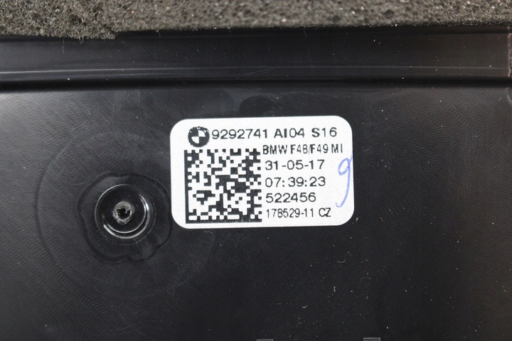 фото №13, Bmw x1 f48 ґрати впуск повітря консолі 9292739 9292741 64229292740 93324