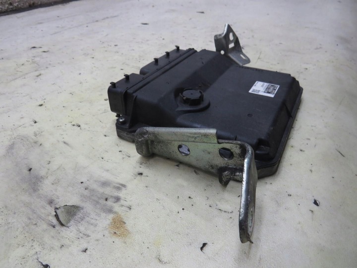 фото №5, Комп'ютер двигуна 89661-47200 1.8h toyota prius iii