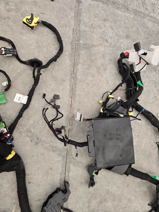 фото №7, Audi q7 15- установка жгут кабины