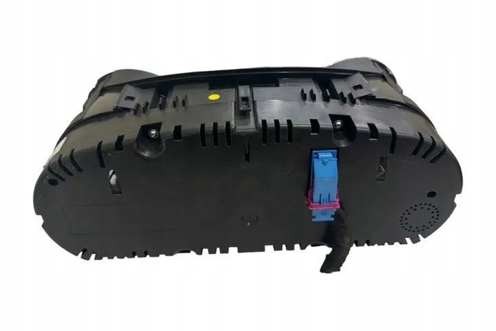 фото №8, Спидометр vw golf vi cabrio 517 5k0920870c 2.0l дизель 81kw 2008