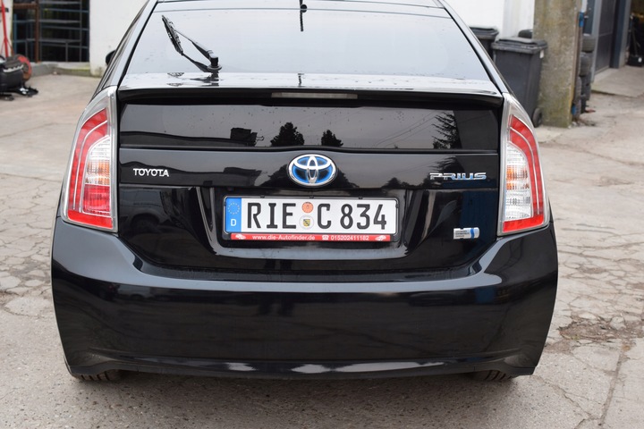 фото №1, Toyota prius iii 3 xw30 09 15 крышка зад задняя 202 чёрная комплектная