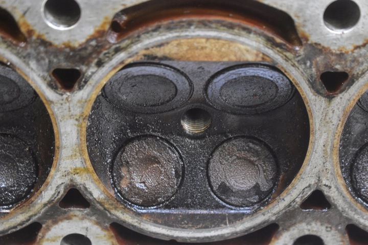 фото №12, Головка двигуна 9656249480 citroen c4 1 i 1.4 16v 88 km 04-08