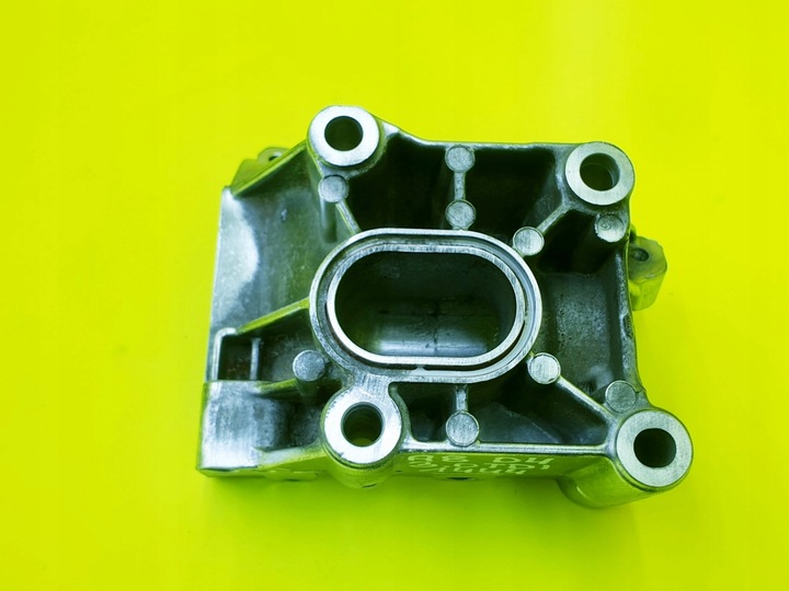 фото №7, Лапи кріплення компресора клімат a6 c7 a7 q7 a8 d4 q5 3.0 tdi 059145169an