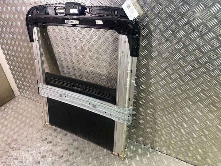 фото №7, Mercedes-benz glc x253 c253 2017 люк комплект a2539067000