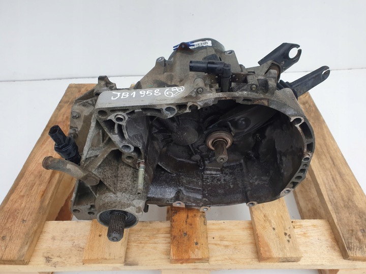 фото №1, Renault clio ii 1.4 16v коробка передач коробки передач jb1958 механическая коробка передач механическая
