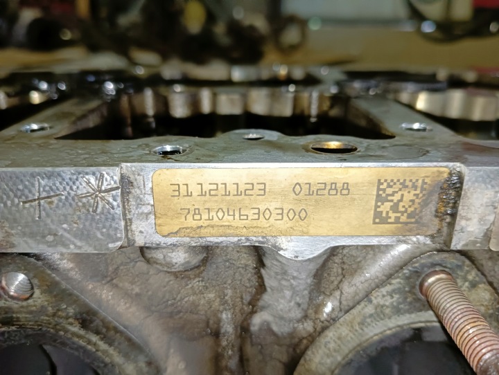 фото №8, Головка двигуна bmw 2.0d n47 | 781046503 78104630300 778110201