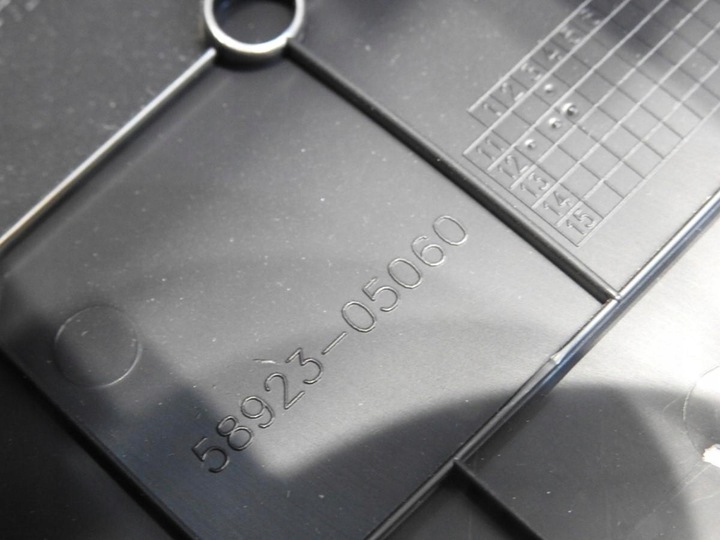 фото №8, Тунель підлокітник toyota avensis iii t27 універсал 58923-05060