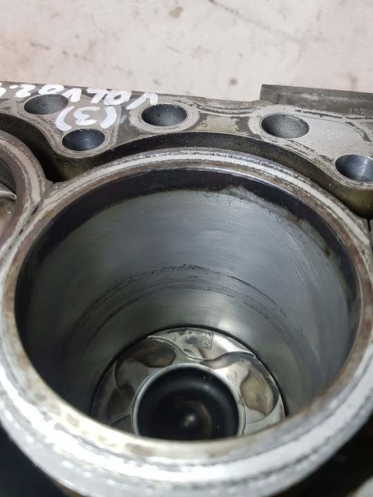 фото №11, Dół двигателя volvo v70 xc60 xc70 s60 s80 2.4d d5244t15 181km