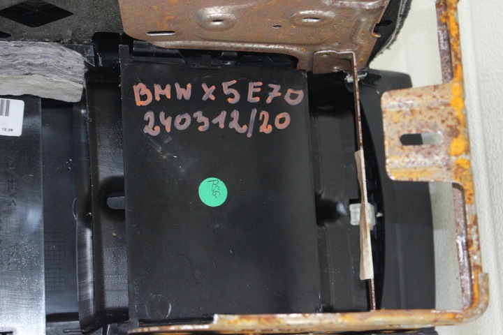 фото №10, Bmw e70 x5 підлокітник тунель середній шкіра чорна бардачок ролета тримач