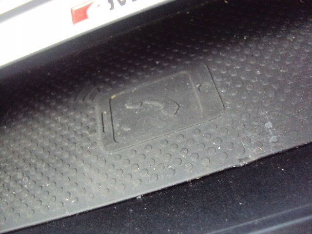 фото №7, Панель керування зарядний пристрій vw arteon 2.0 tdi 17 r