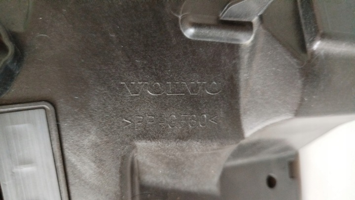 фото №10, Лампа права перед volvo xc60 ii 2018-22 оригінал повний led систем гарна usa