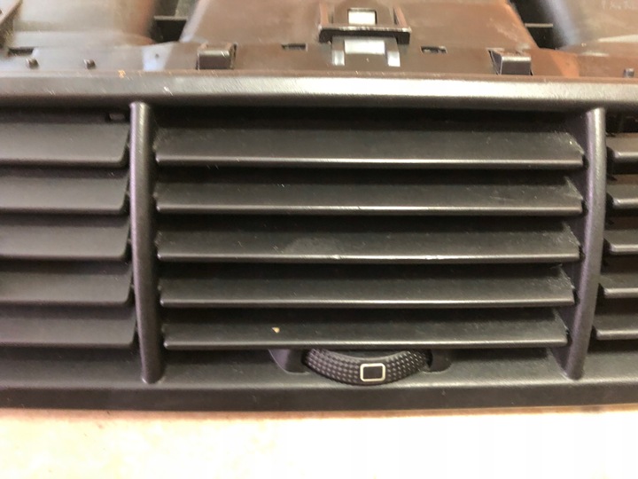 фото №8, Citroen c8 решітка повітропровід середня європа