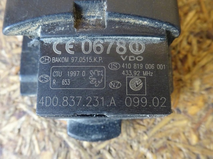 фото №11, Audi a3 s3 8l tt 8n a4 b6 a6 c5 замок зажигания ключ kpl 4b0905851b 4d0837231a