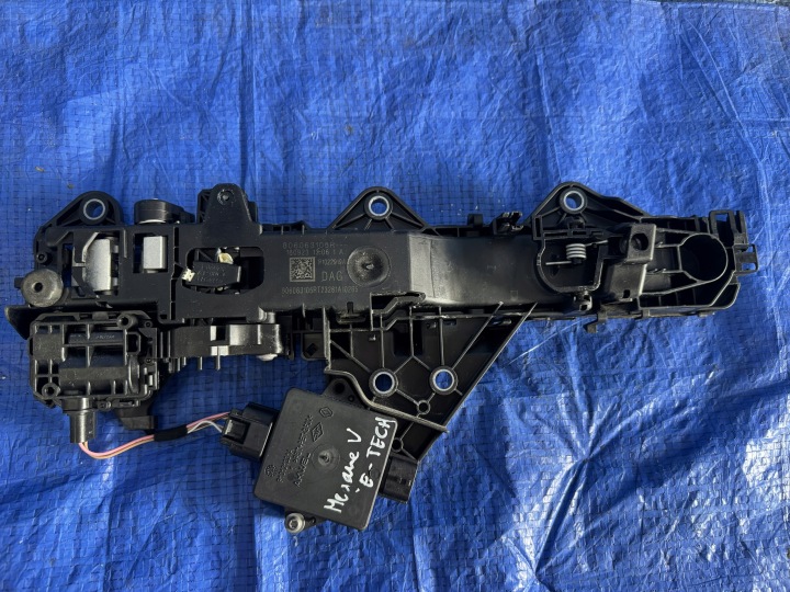 фото №9, Ручка дверей передніх правих renault megane v e-tech 806063105r