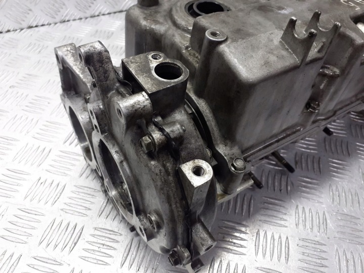 фото №11, Головка mazda 5 2.0 cd rf5c2-1