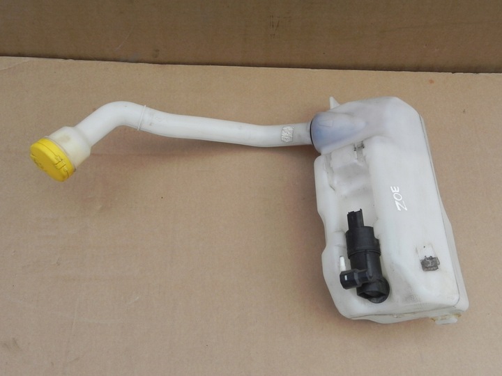 фото №1, Renault zoe i бачок омывателя помпа 289105725r