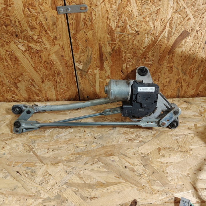 фото №1, Механизм дворник перед tesla модель 3