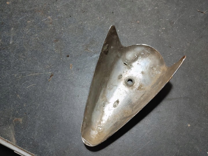 фото №7, Автомобіль zabytkowy gaz wołga trabant skoda лампа зад задня основа рамка