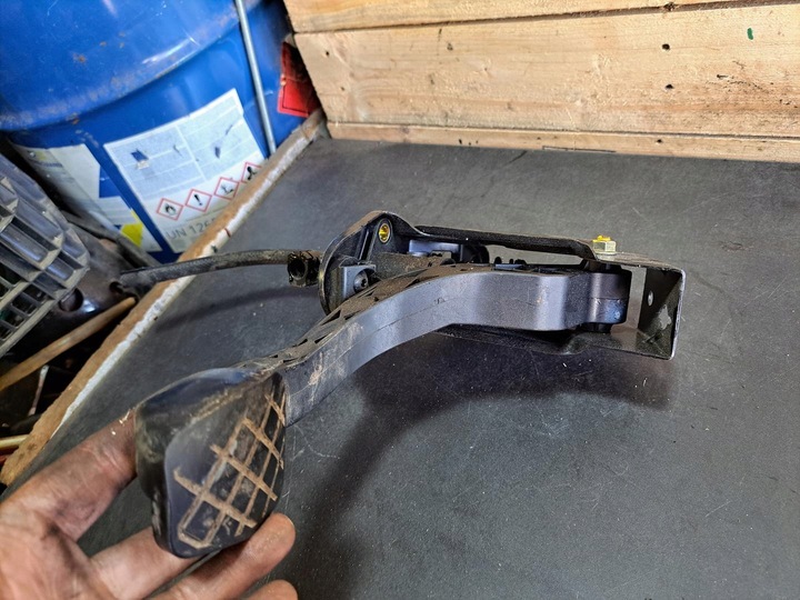 фото №10, Автомобіль skoda fabia i 1.2 універсал педаль гальмівний гальмо помпа оригінал