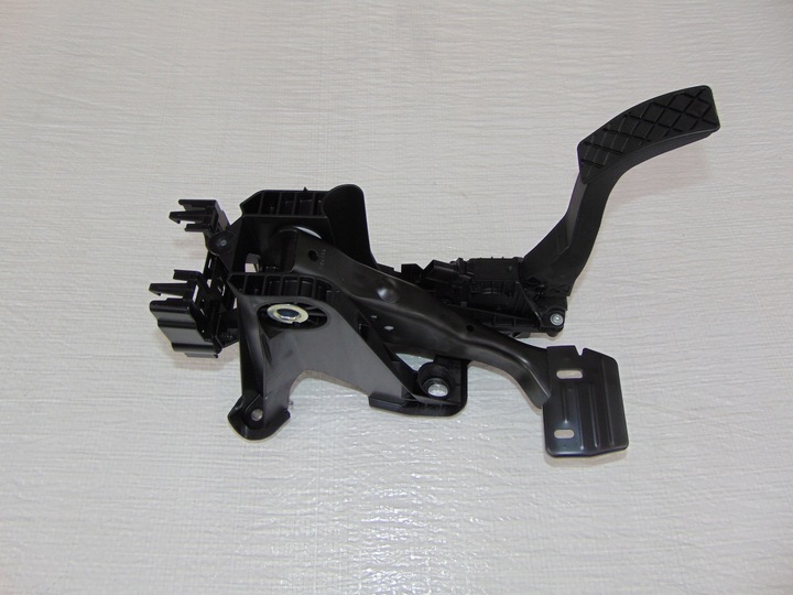 фото №1, Vw arteon dsg педаль тормоза газа 13km 5q1723058bq