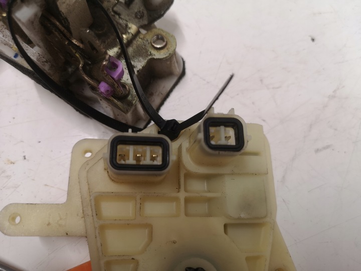 фото №8, Civic vii 7 sedan 04-06 замок двері праві задній