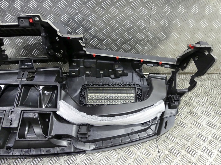 фото №8, Bmw f20 f21 f22 f23 f87 m2 рестайлінг панель роздавальна консоль оригінал нова!