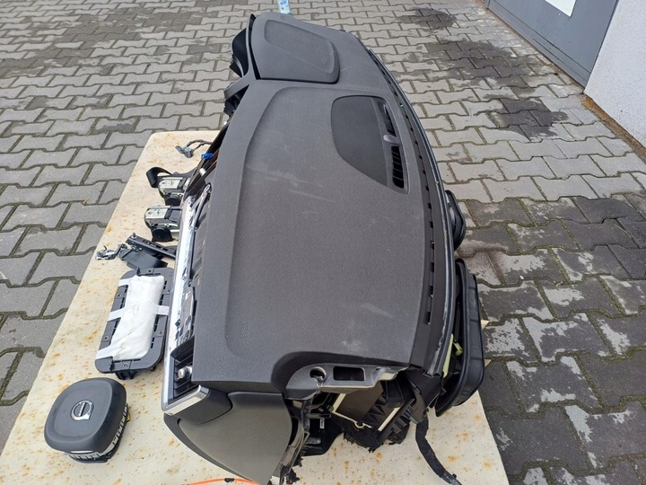 фото №8, Панель роздавальна капот консоль подушка безпеки подушка ремені volvo s90 v90 17-