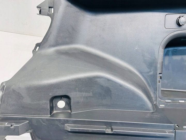 фото №6, Rav4 v боковина обивка багажника правые комплектный