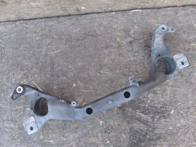 фото №5, Audi q7 4l 2007r 3.0 tdi лапи кронштейн балка двигуна 7l6199207b