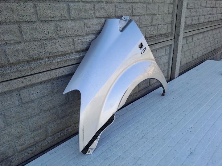 фото №2, Toyota corolla verso 04-08 крило лівий переднє оригінал