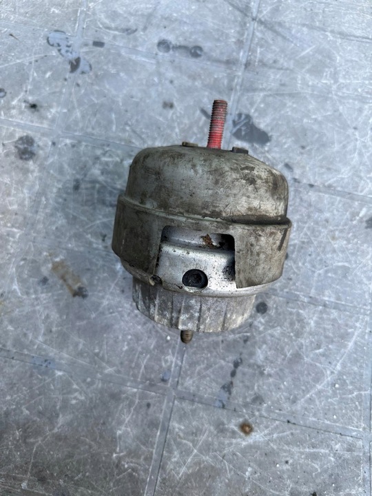 фото №1, Audi a6 c6 подушка двигателя 4f0199382