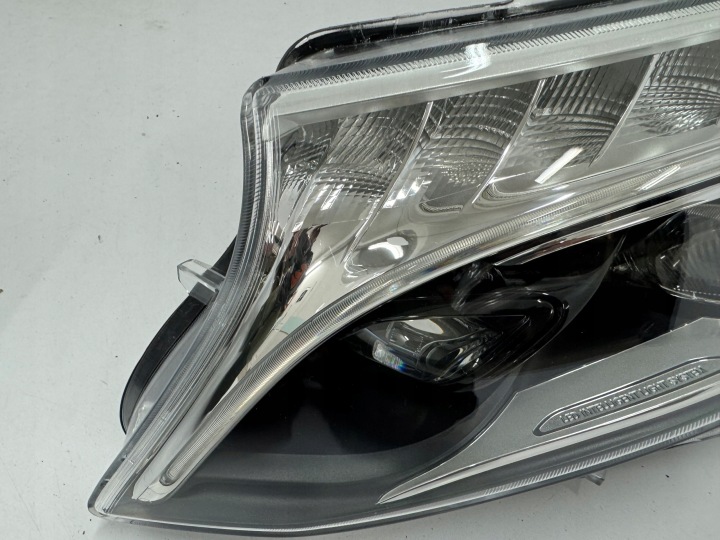 фото №10, Mercedes w447 v класс vito лампы левая правая ils полный led
